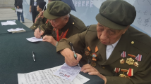 山河锦绣,英雄归来!志愿军老战士冒雨接战友回家 山河锦绣,英雄归来!志愿军老战士冒雨接战友回家