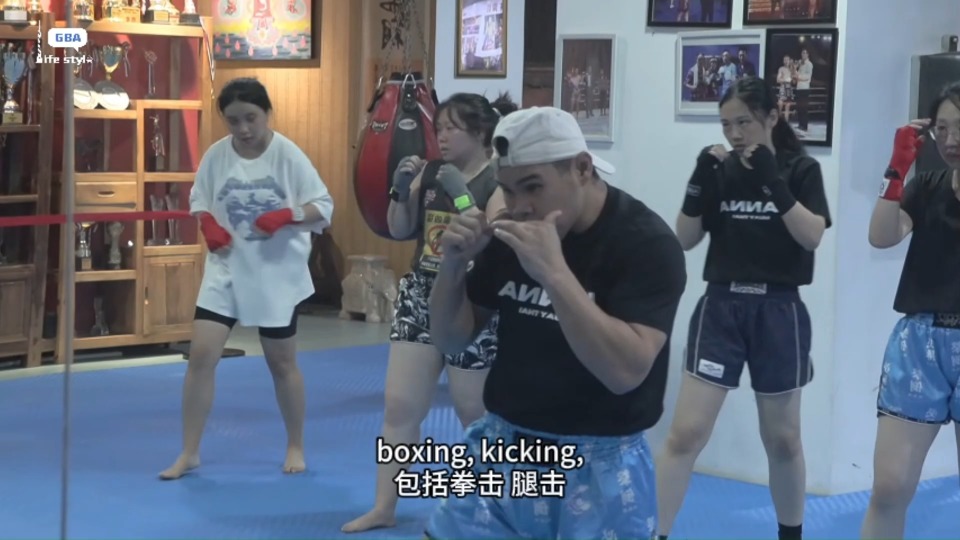 To Sweat, To Summer | Muay Thai! So cool!