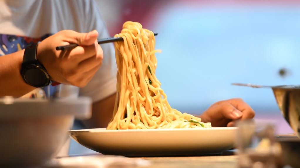 Shenzhen snack shop's kind act goes viral