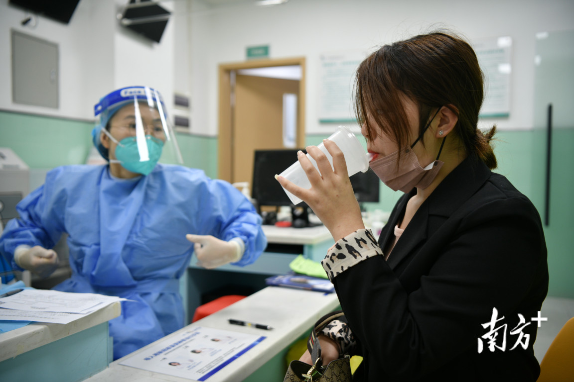 Guangzhou's residents vaccinated with the first batch of inhaled COVID-19 vaccines