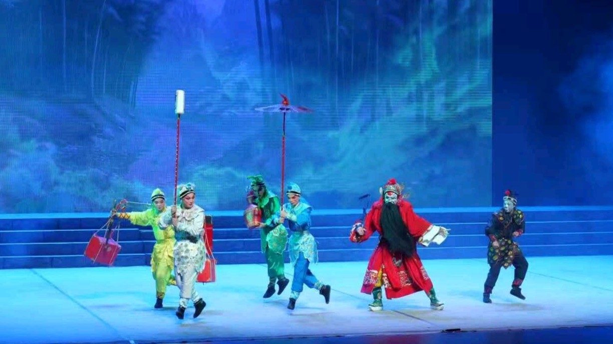 37th Western Guangdong Opera Fair wraps up in Maoming