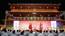 潮州古城喊话啦:“好吃好看来潮州,过年大奖等您收!” 潮州古城喊话啦:“好吃好看来潮州,过年大奖等您收!”