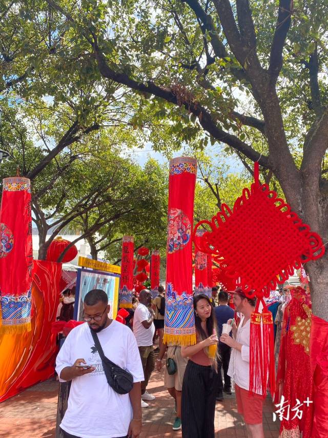 “开普敦中国年”活动在南非立法首都开普敦举行。