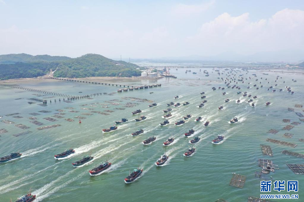 2022年开渔时，饶平渔船出海。新华网发
