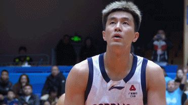 时隔325天重返赛场！郭艾伦助广州男篮取得CBA开门红