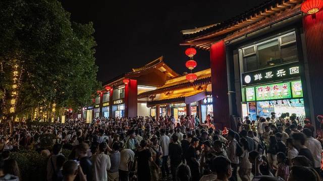 我駐美使館回應(yīng)美方宣布對等關(guān)稅：將采取必要措施堅定維護自身正當(dāng)利益