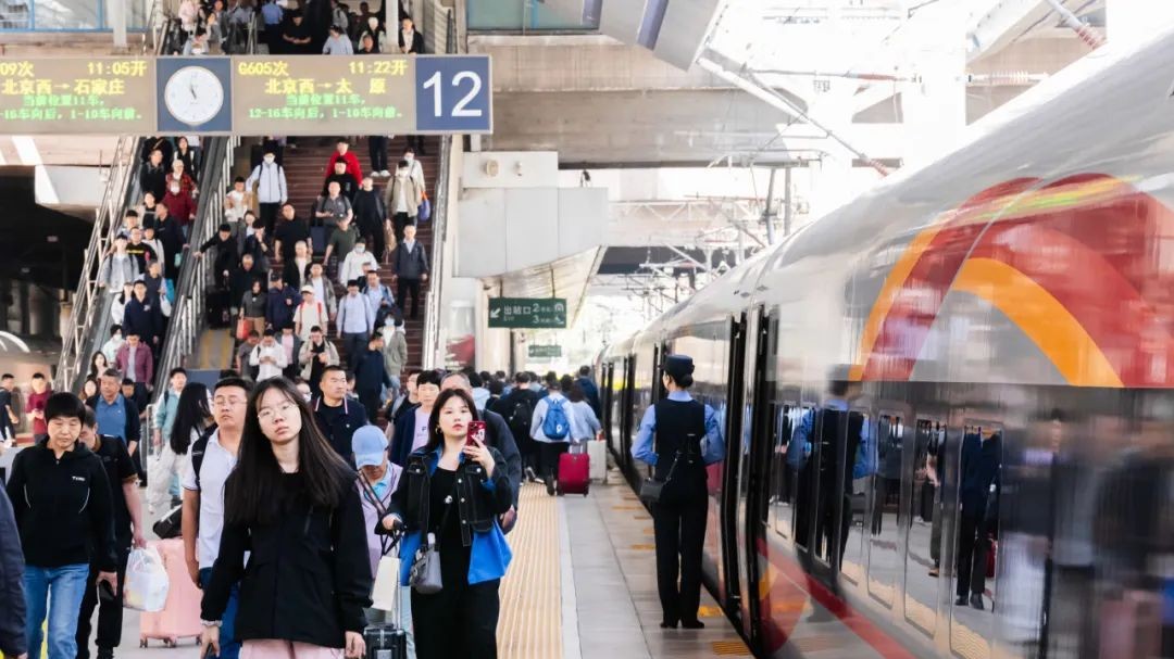 迎返程高峰！5月4日全国铁路预计发送旅客2040万人次