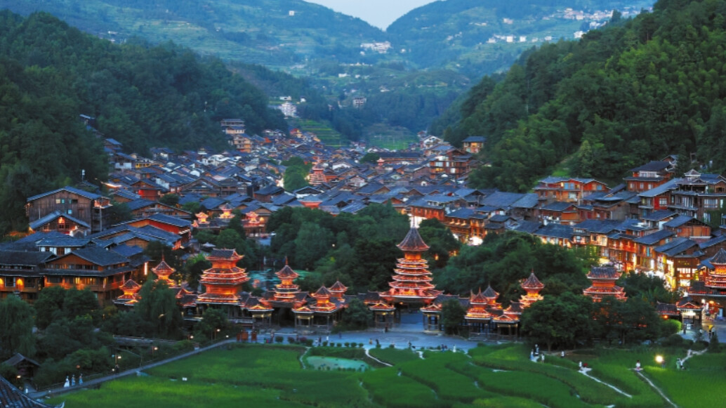 Tourism transforms Dong village