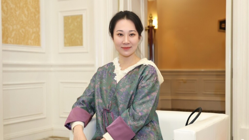 青年粤剧表演艺术家李嘉宜当选第五届世界广府人“十大杰出青年”