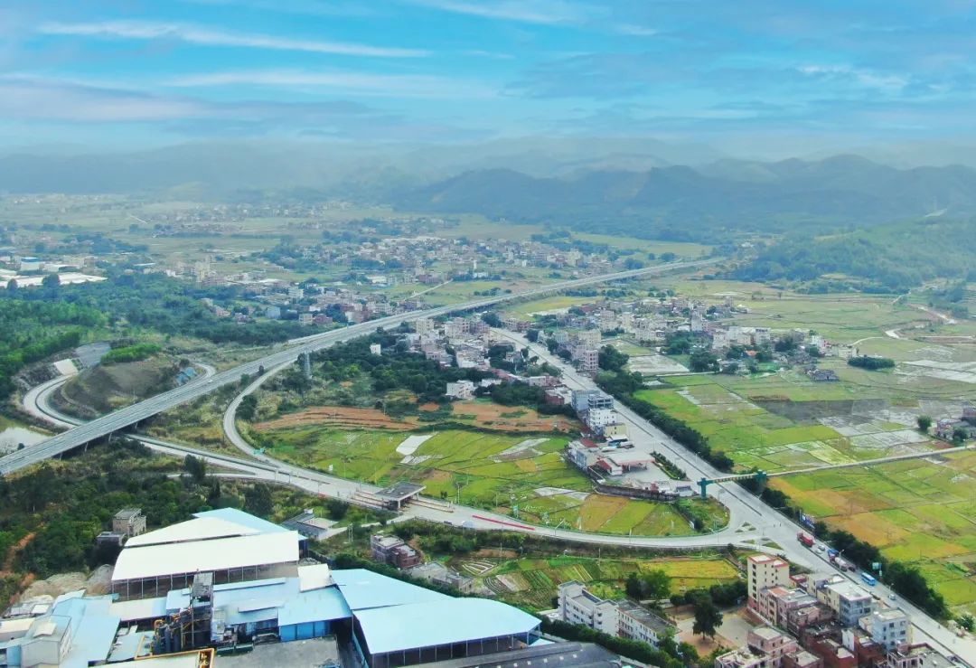 看图说镇｜总投资35亿元！ 三大建设项目落户罗定市围底镇