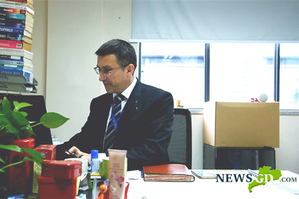 “You Yue Card” brings more convenience to expats in Guangdong