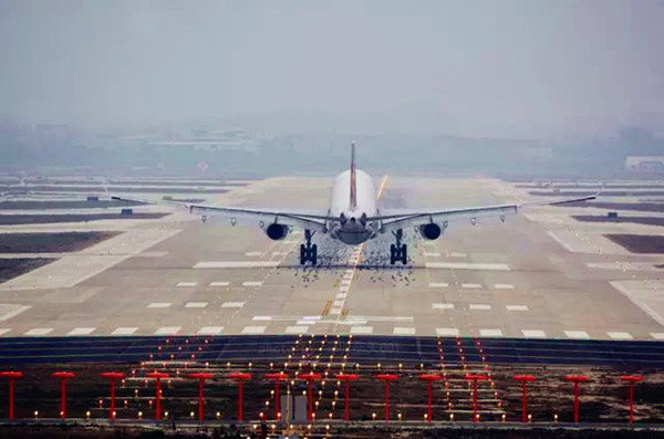 Guangzhou’s aviation industry shines at international investment conference