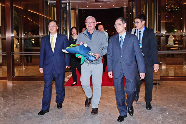 Mr. Edward L. Monser, President of Emerson arrived at White Swan Hotel