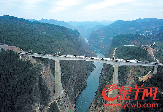 Travel time from Guangzhou to Chongqing cut to 7 hours