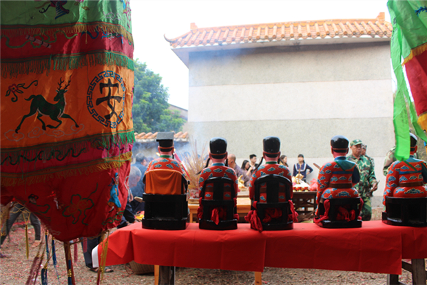Nian Li, more than free banquets