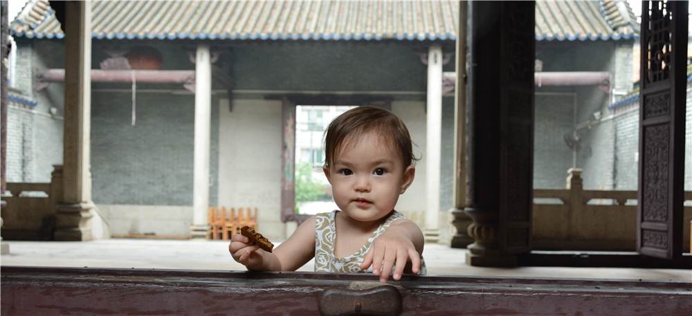 Follow Anna to tour Shenjing Village in Guangzhou