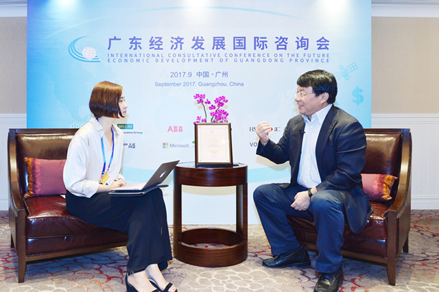 Mr. Hugo Shong, global chairman of IDG Capital, was interviewed by Nanfang Daily at White Swan Hotel