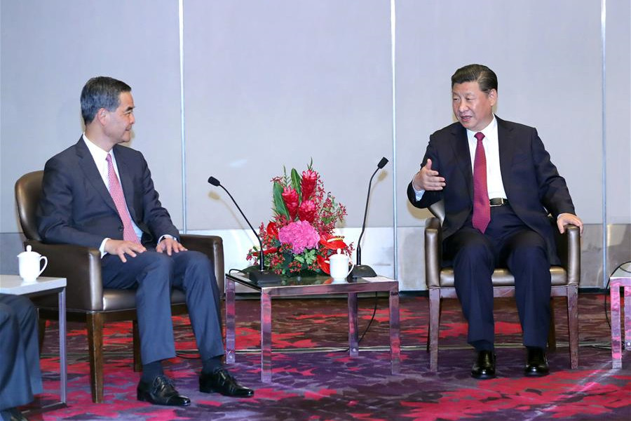 President Xi meets HKSAR chief executive