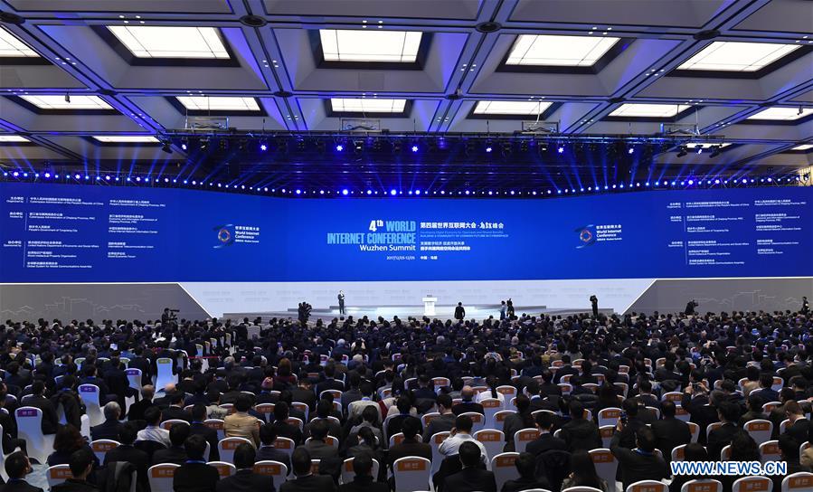 Xi welcomes countries to ride fast train of internet, digital economy