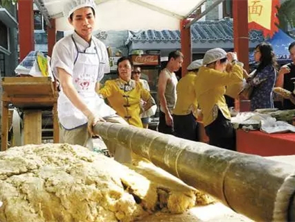 Spring Festival in Guangzhou: a feast for both palate and eyes