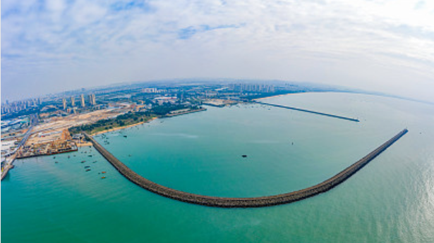 海口市12日上午发布重要通知！小车过海须注意