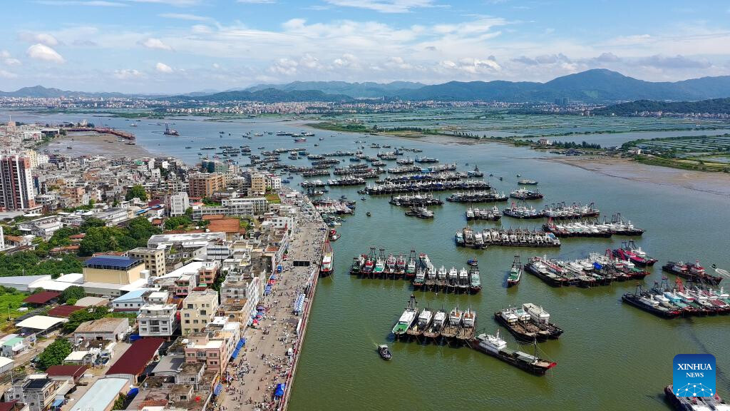 Fishing season starts in South China Sea