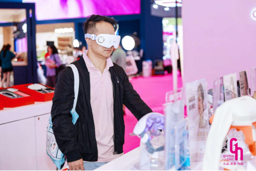 智能化礼品受关注。主办方供图