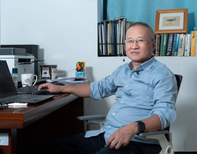 广东省科学院动物研究所(华南濒危动物研究所)动物生态与进化研究中心研究员邹发生。 广东省科学院动物研究所(华南濒危动物研究所)动物生态与进化研究中心研究员邹发生。