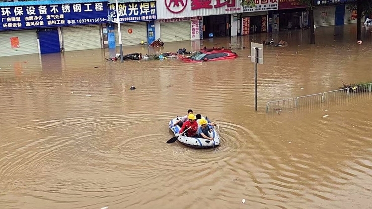 暴雨来袭！广东移动出动千人守护通信生命线
