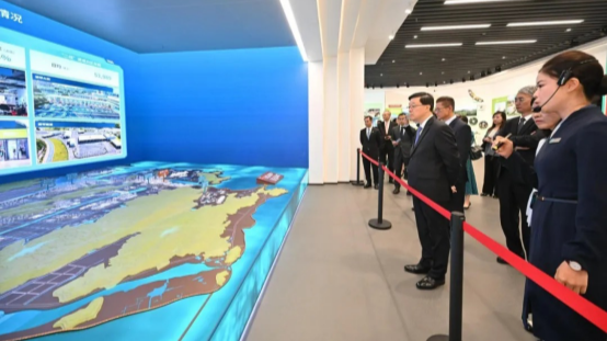 Chefe do Executivo da Região Administrativa Especial de Hong Kong visita Macau e Hengqin