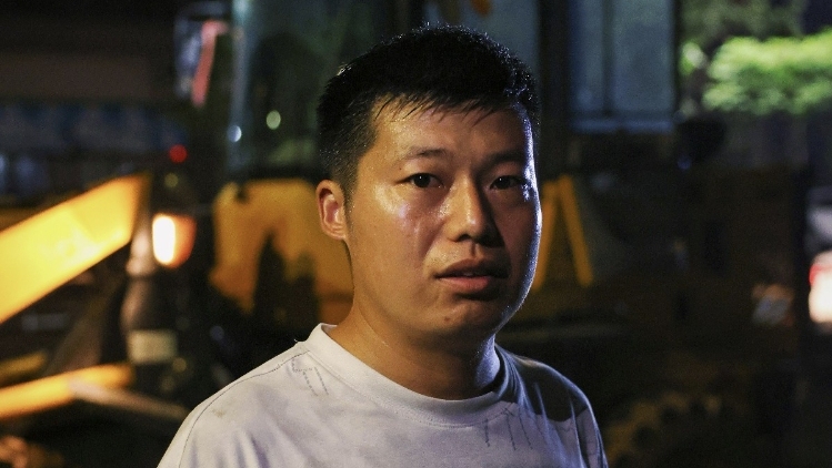 肇庆逆流救人“铲车哥”付光路：凡人善举，光照前路丨一线直击