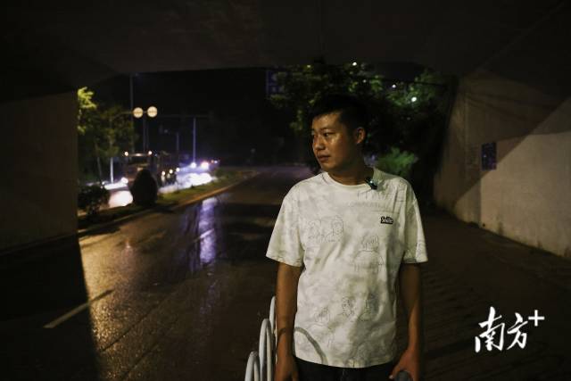 付光路救人时的具体位置。 付光路救人时的具体位置。