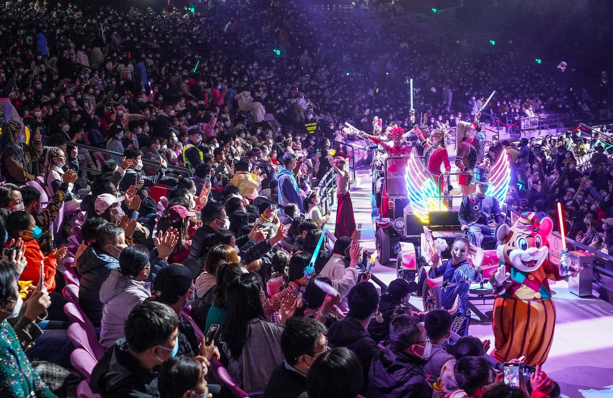 Holiday consumption buoyant in Guangzhou