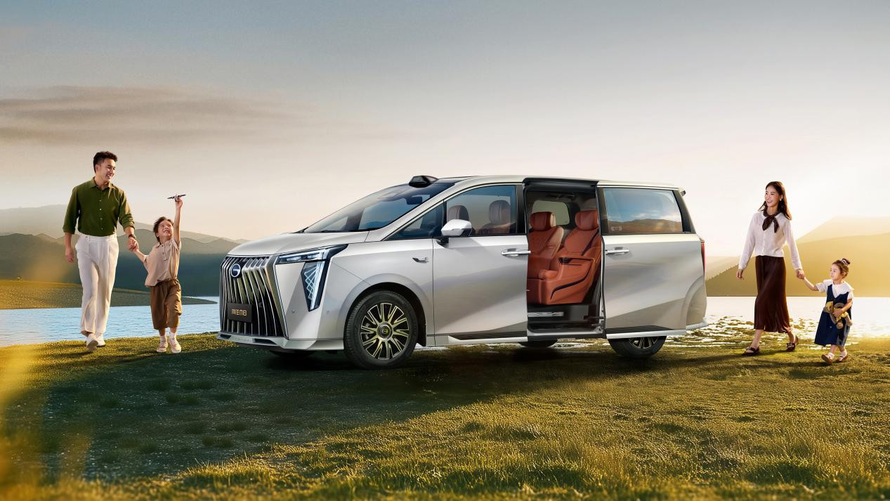 广汽传祺向往M8