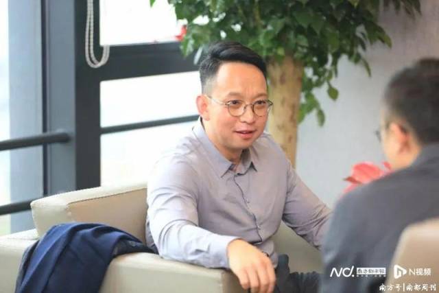 格力电器市场总监朱磊接受南都湾财社记者专访。