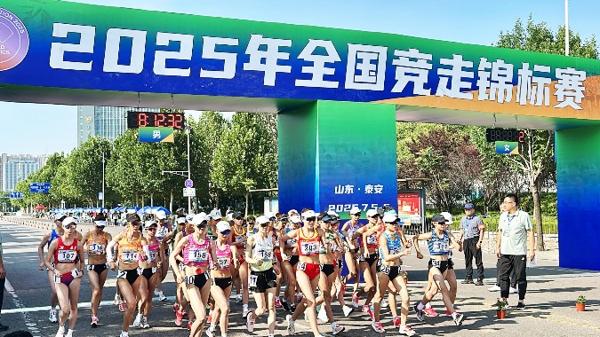 全国竞走锦标赛：广东选手张玲芬、刘虹、唐余帅获奖牌