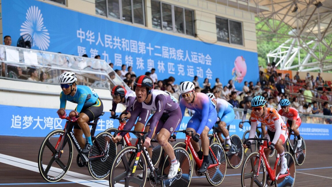 图集：鏖战龙岗 热血逐风，残特奥会自行车赛场地赛完美收官