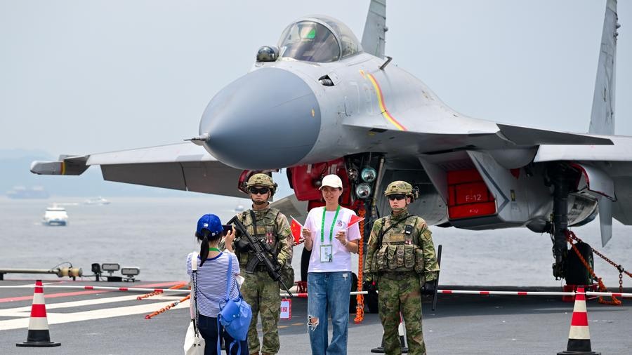 Naval fleet led by Shandong aircraft carrier visit wins praise in Hong Kong