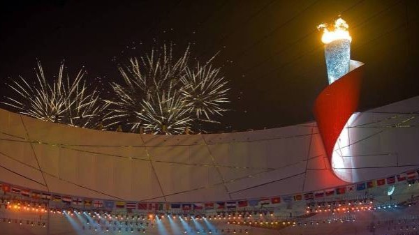 奥运会开幕式点火“名场面”逐个数，浪漫之都圣火如何点燃？