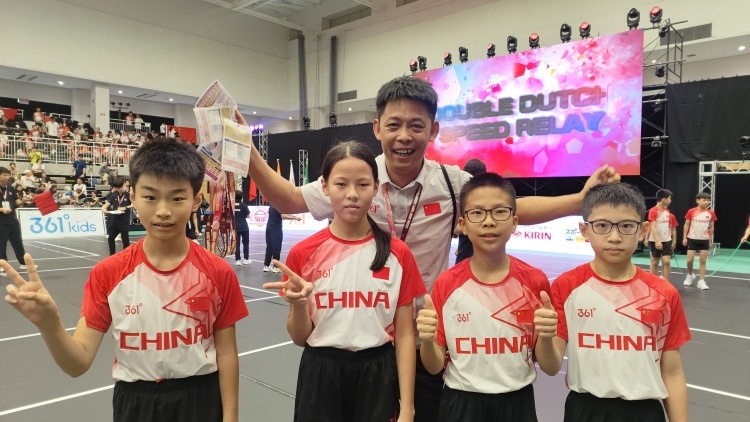 三破世界纪录！广州黄埔少年亚洲跳绳锦标赛上展现“暴风脚步”