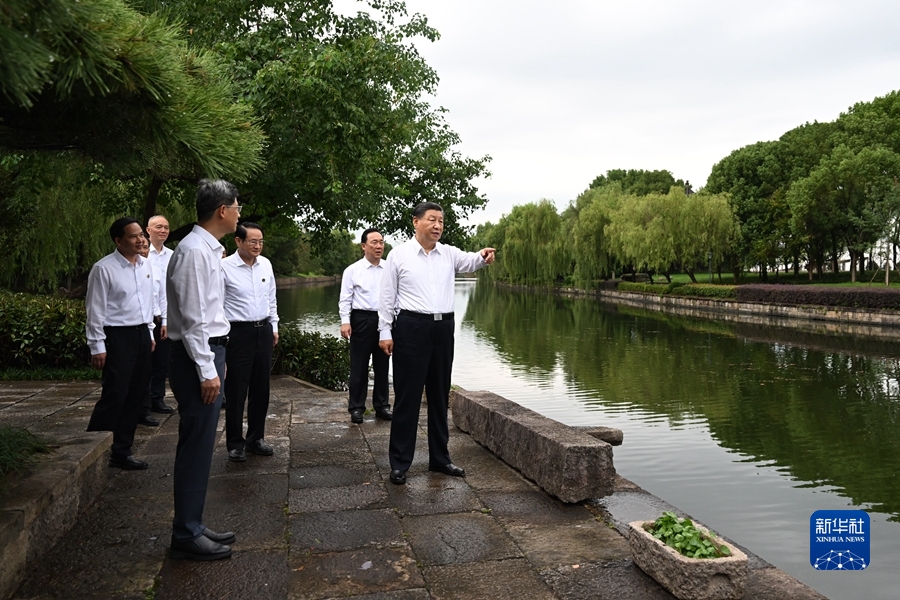9月20日至21日，中共中央总书记、国家主席、中央军委主席习近平在浙江考察。这是20日下午，习近平在绍兴市浙东运河文化园考察。新华社记者谢环驰摄