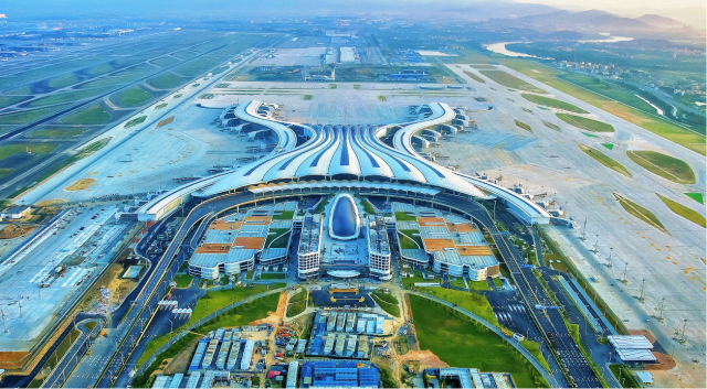 广州白云机场T3航站楼航拍鸟瞰图。 广州白云机场T3航站楼航拍鸟瞰图。