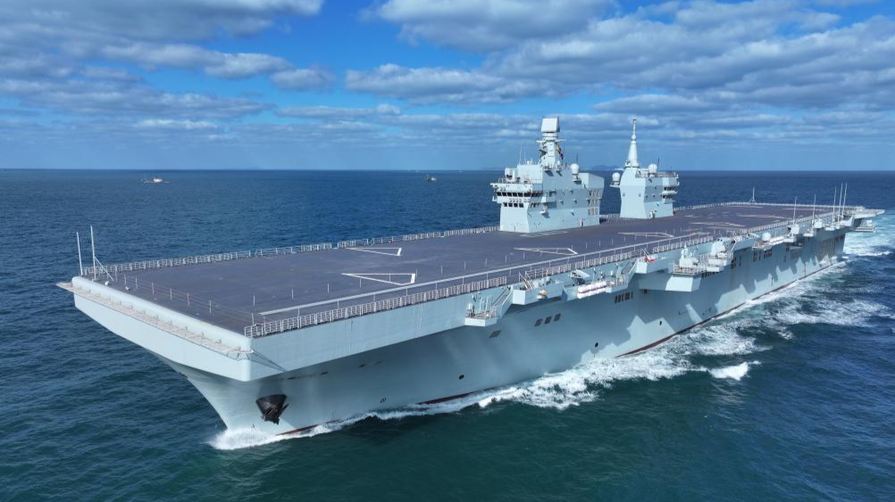 China's first Type 076 amphibious assault ship "Sichuan" completes maiden sea trial