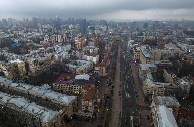 乌克兰议会批准乌全境实施战时状态。 图源：新华社