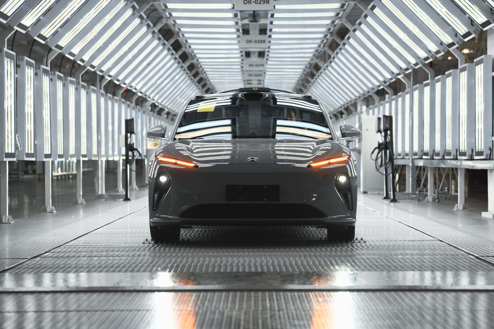 　　这是在安徽省合肥市新桥智能电动汽车产业园蔚来第二工厂拍摄的新能源汽车生产线（2024年5月9日摄）。</p><p style=
