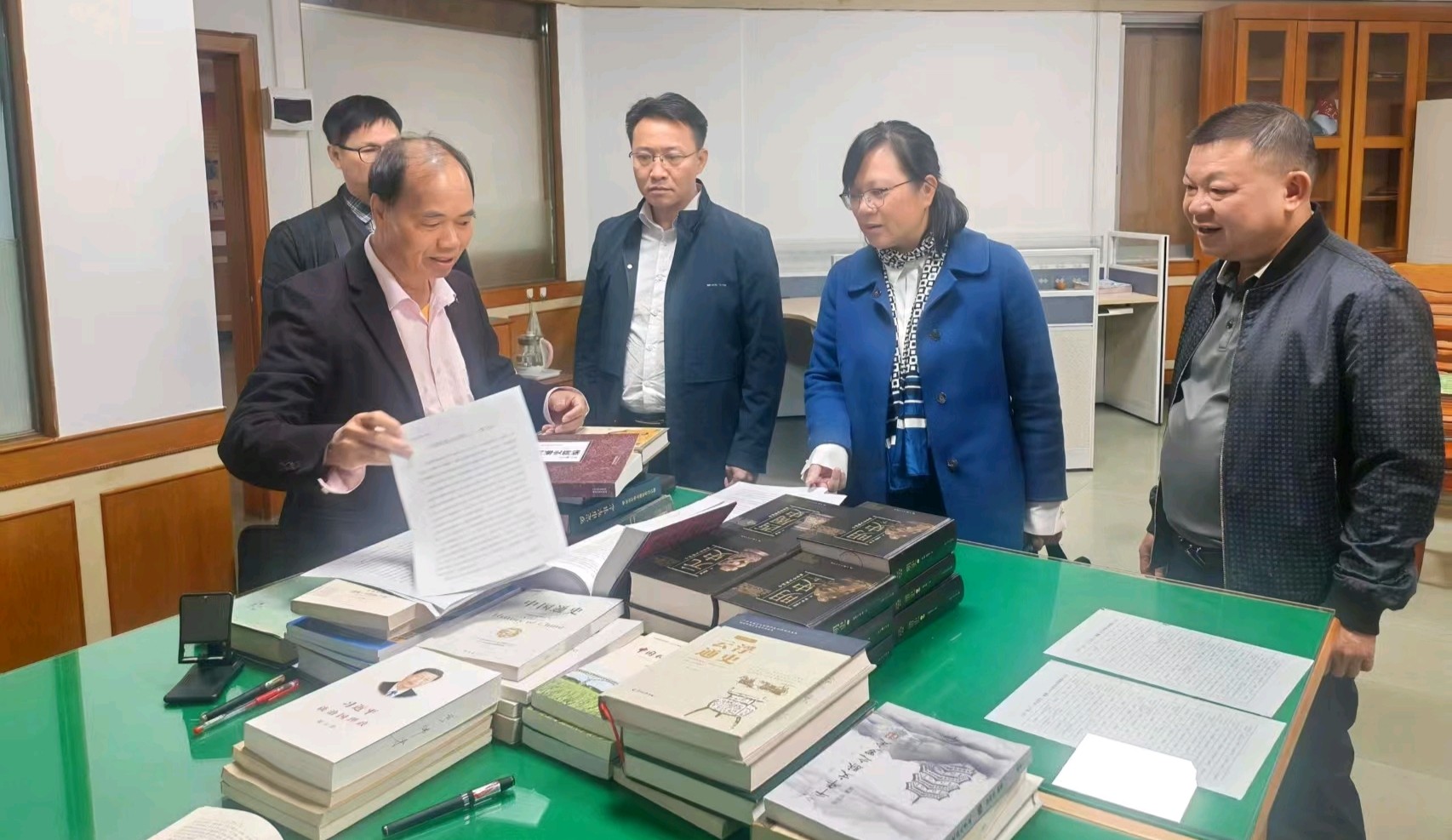 云浮市档案馆市地方志办开展专题调研工作