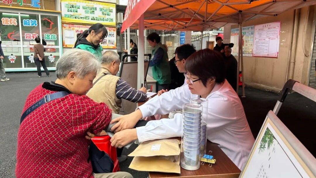 韶关体彩联合社区建设帮邻小屋 传递家门口的暖心幸福