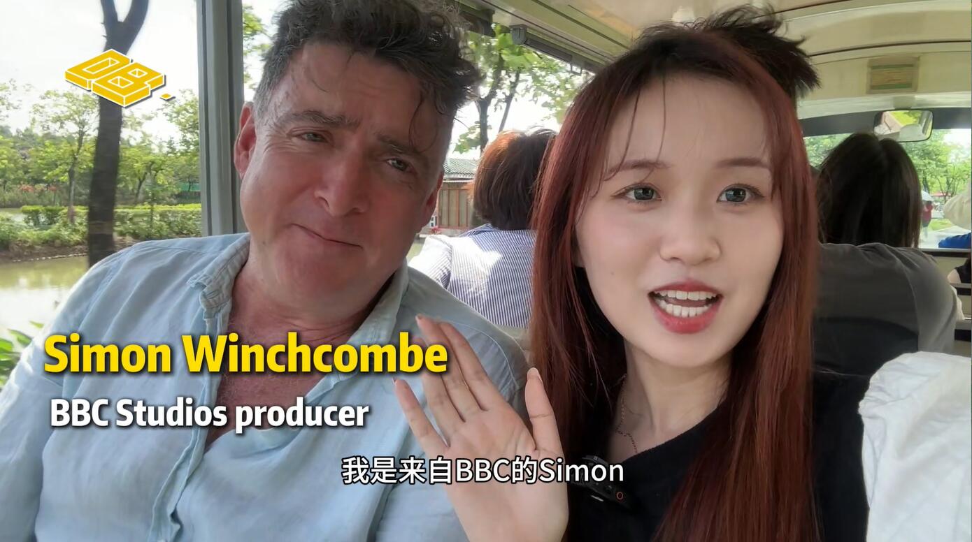 Watch dragon boat training with BBC Studios' producer in Guangzhou