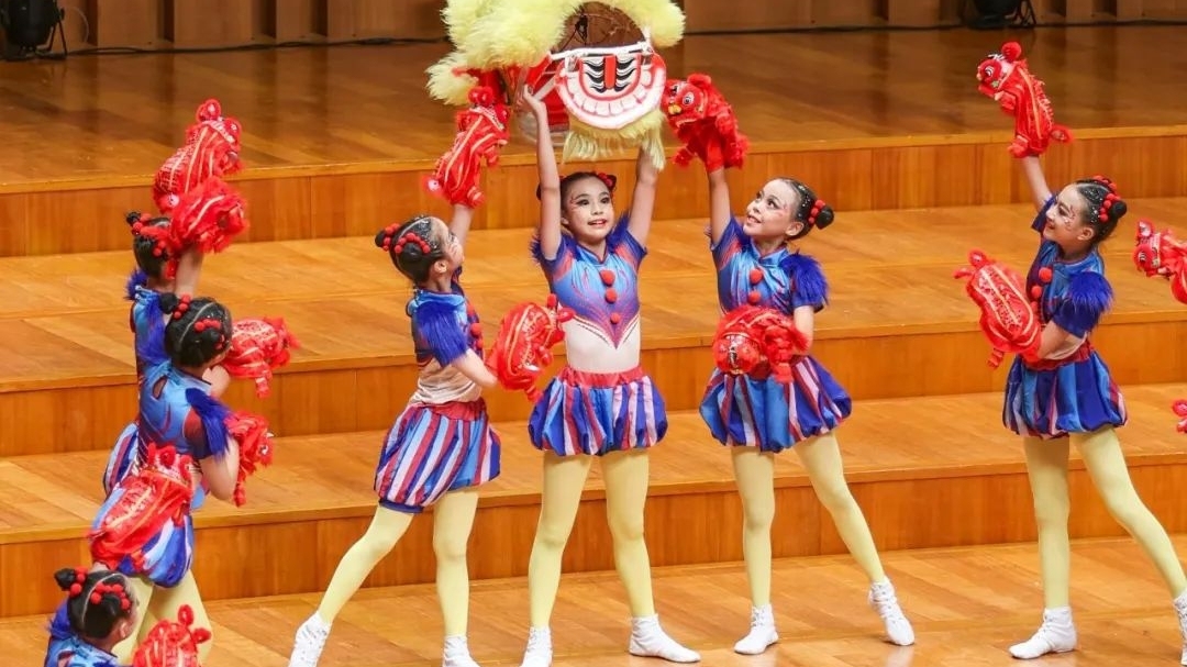 “小红豆”首次登台国家大剧院，绽放荔湾艺术魅力