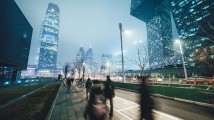 45年,“快”与“慢”的辩证法 45年,“快”与“慢”的辩证法